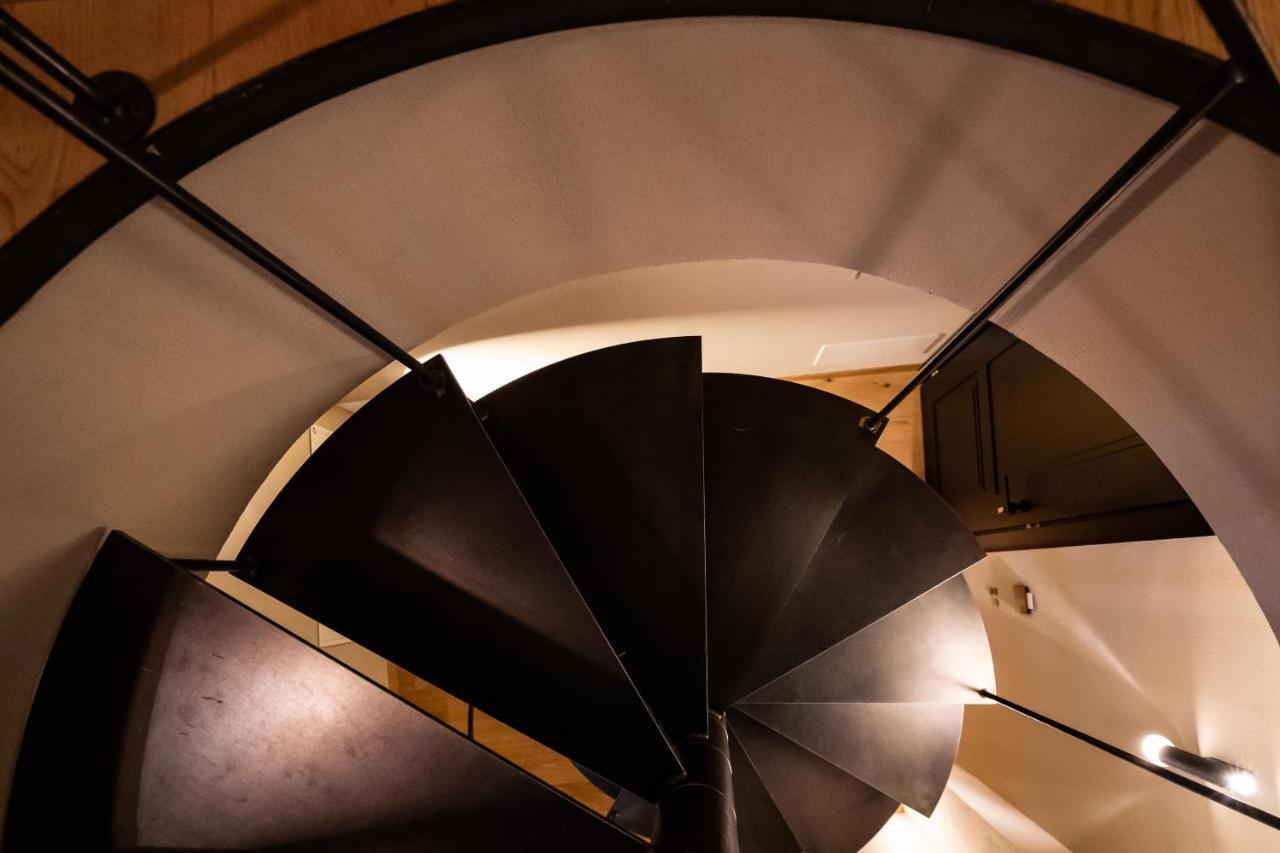 Locanda Moderna Carlambroeus Montevecchia Zewnętrze zdjęcie