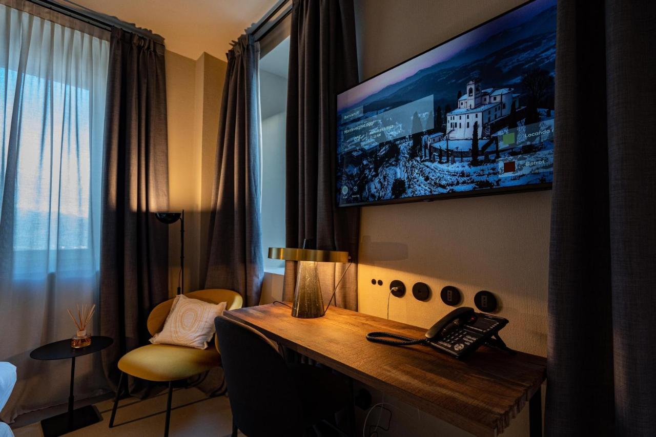Locanda Moderna Carlambroeus Montevecchia Zewnętrze zdjęcie