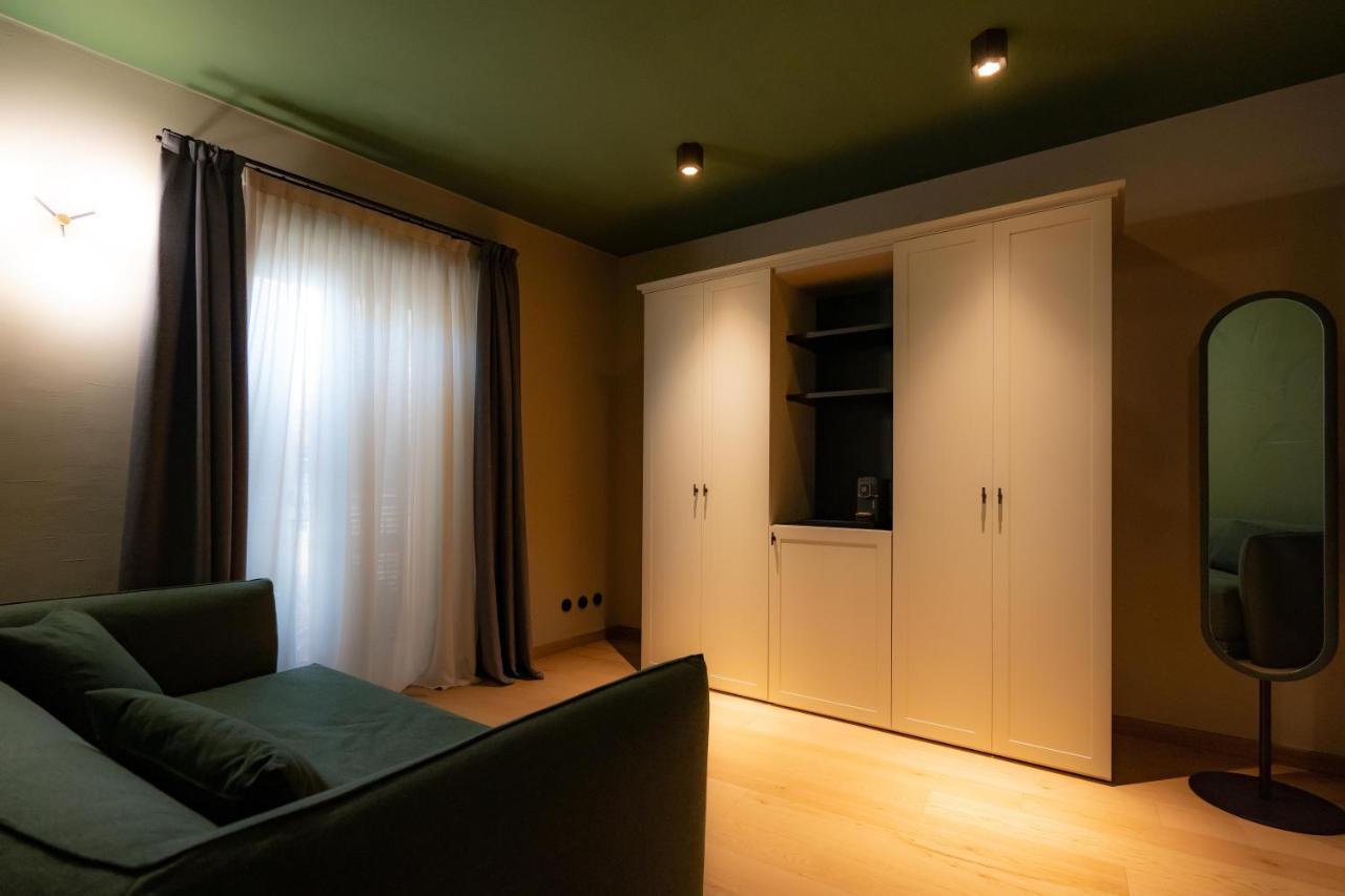 Locanda Moderna Carlambroeus Montevecchia Zewnętrze zdjęcie