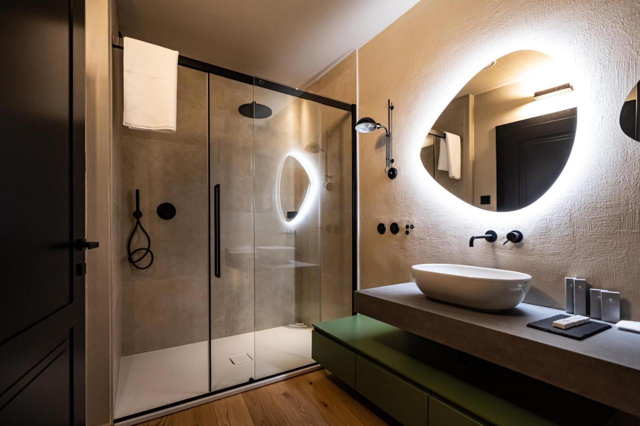 Locanda Moderna Carlambroeus Montevecchia Zewnętrze zdjęcie