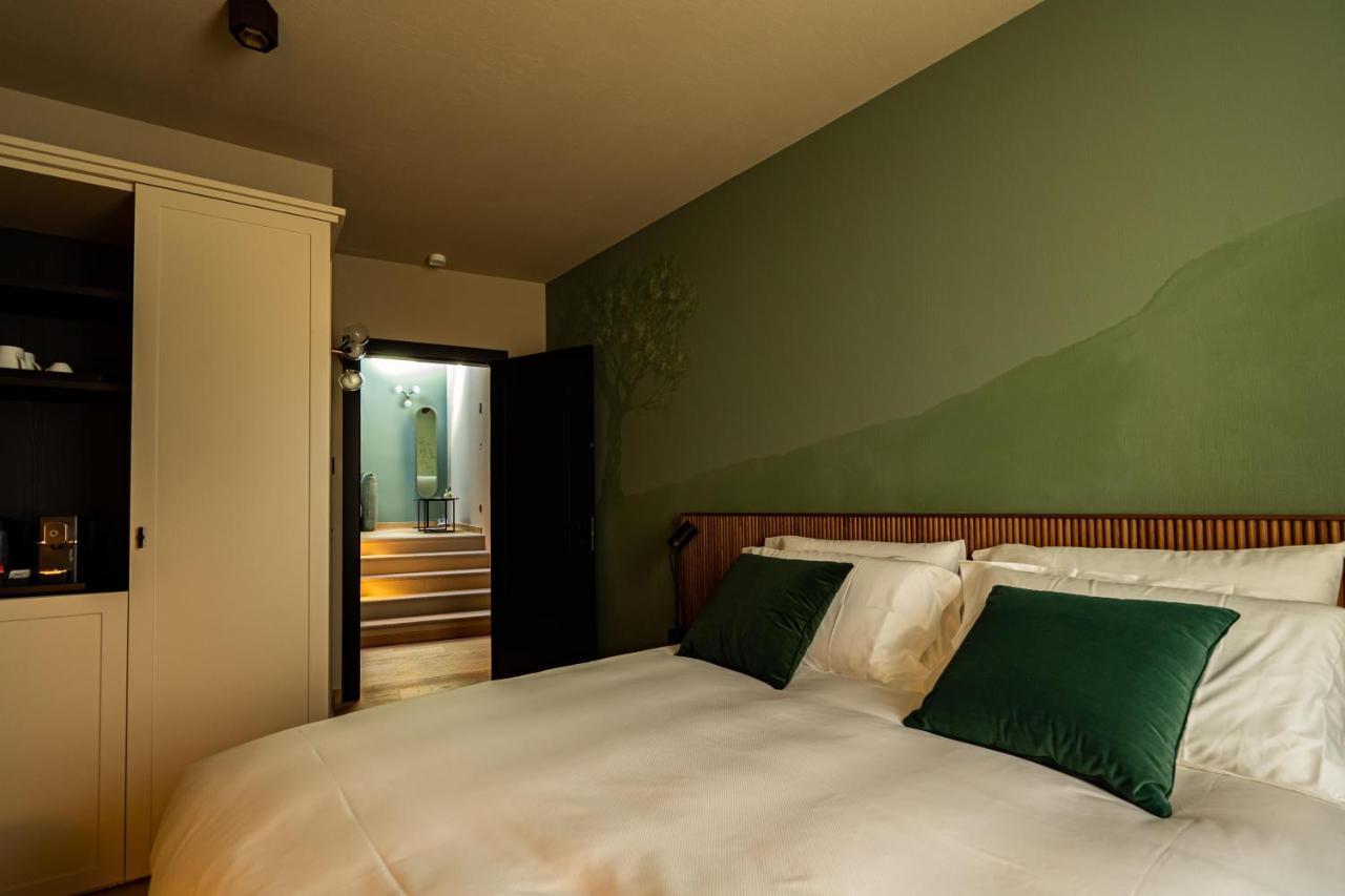 Locanda Moderna Carlambroeus Montevecchia Zewnętrze zdjęcie